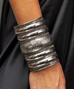 Miss Belly Dance Silver Cuff With Elephant Engraving